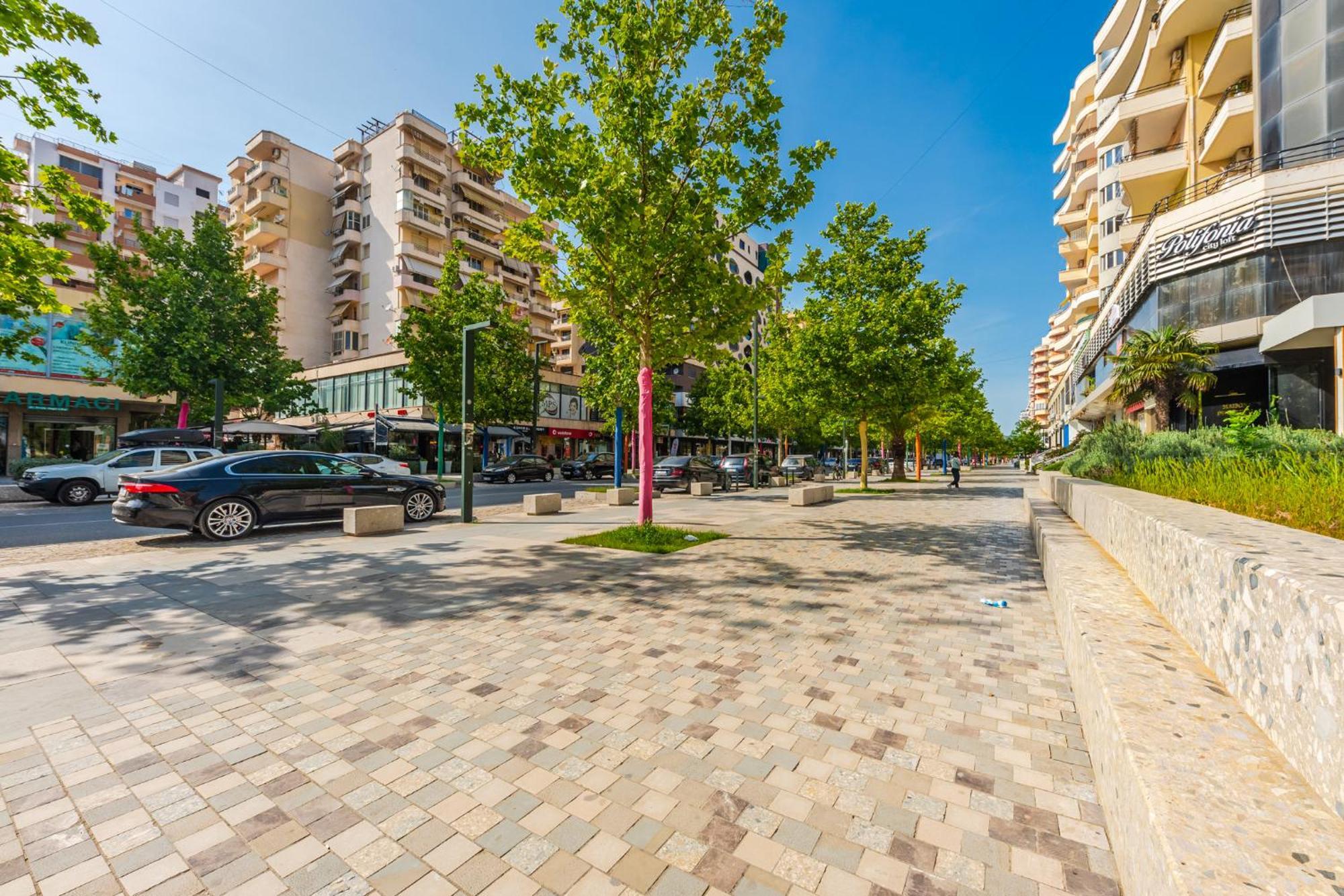 City Center Apartments By Kondo Stays Vlora Kültér fotó