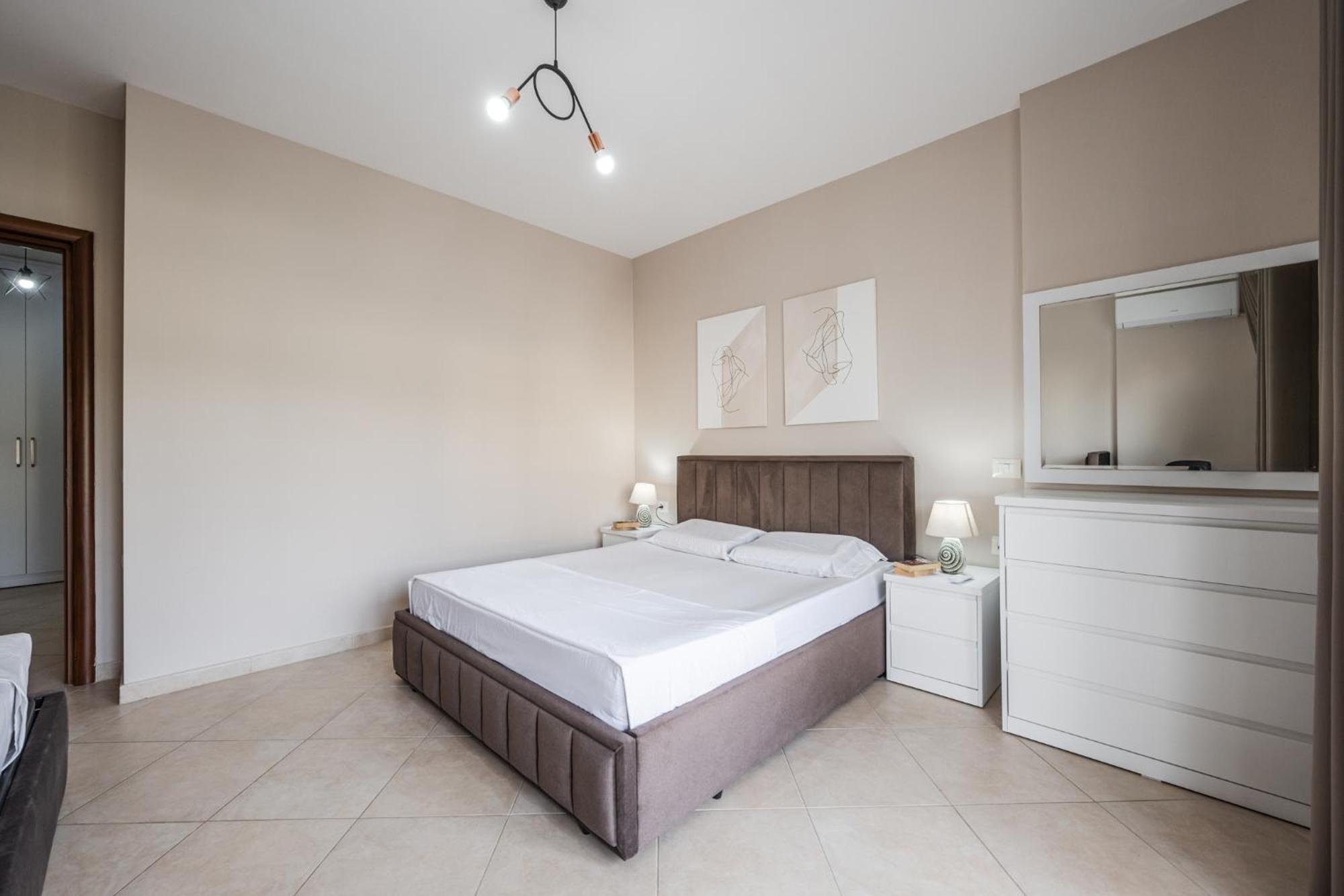 City Center Apartments By Kondo Stays Vlora Kültér fotó