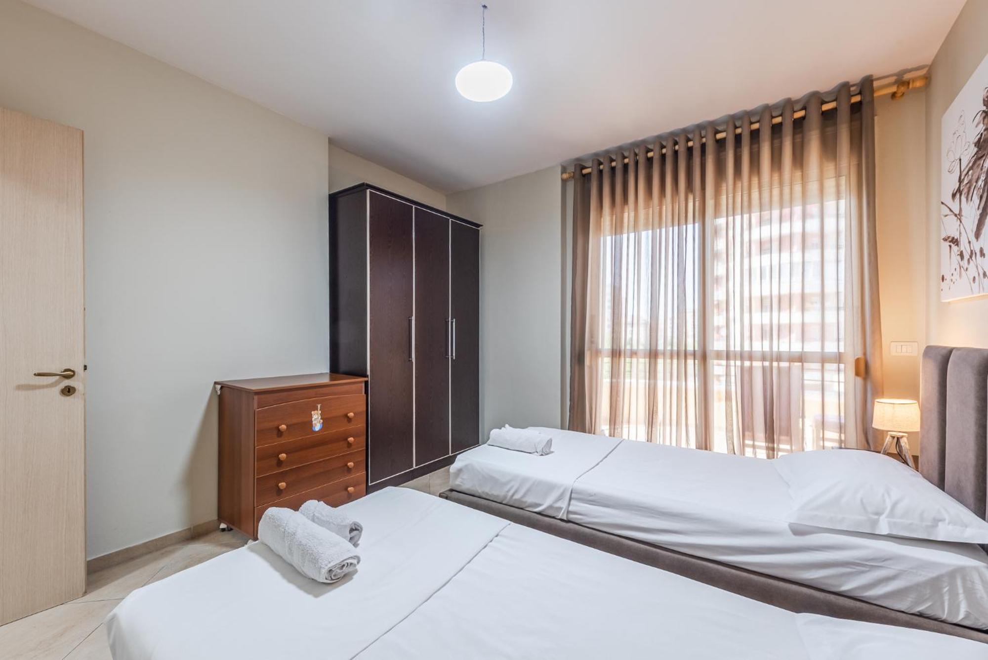 City Center Apartments By Kondo Stays Vlora Kültér fotó