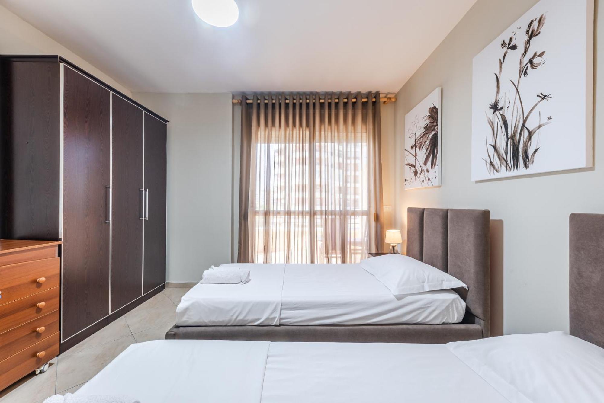 City Center Apartments By Kondo Stays Vlora Kültér fotó